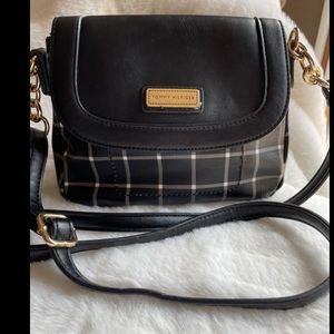 Tommy Hilfiger crossbody bag